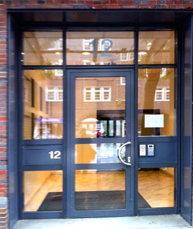 buro-steinstrasse-eingang.jpg Buro steinstrasse eingang